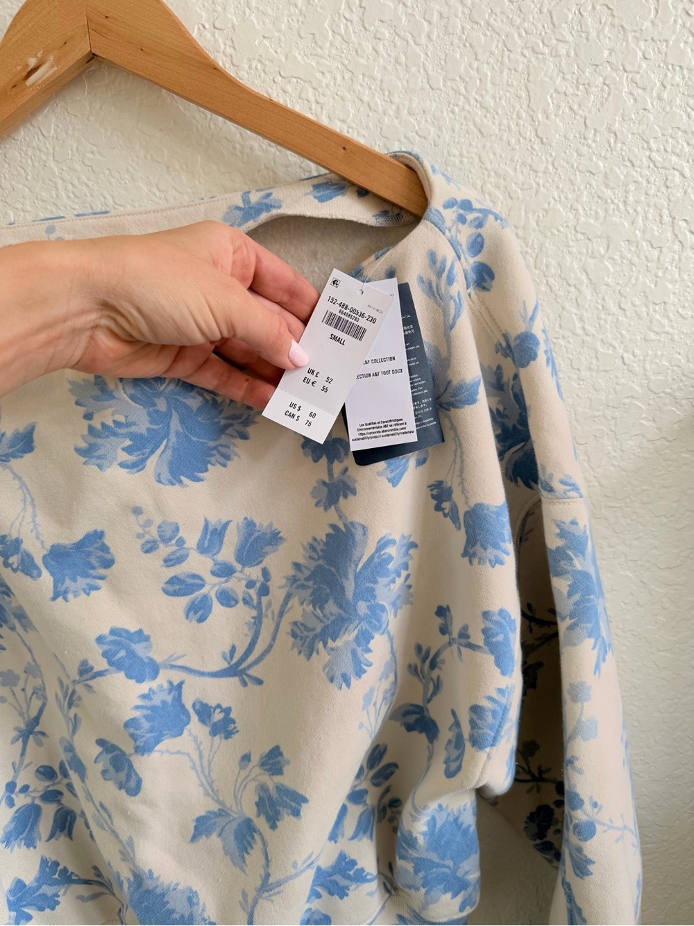 Abercrombie & Fitch Soft A&F Sunday Slash Sweater Off-Shoulder Vintage Floral S - Picture 7 of 8